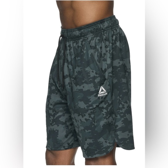 Reebok Men's and Big Men's Delta Core 9" Shorts - Picture 2 of 5